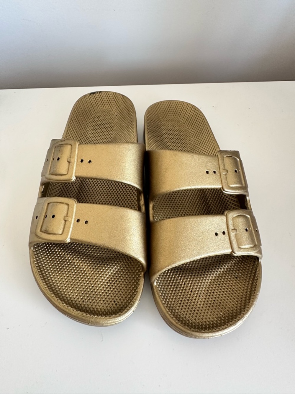 Freedom Moses Basic Slides – Goldie | Size 35/36